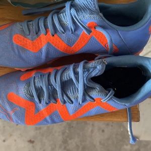 Pumas cleats